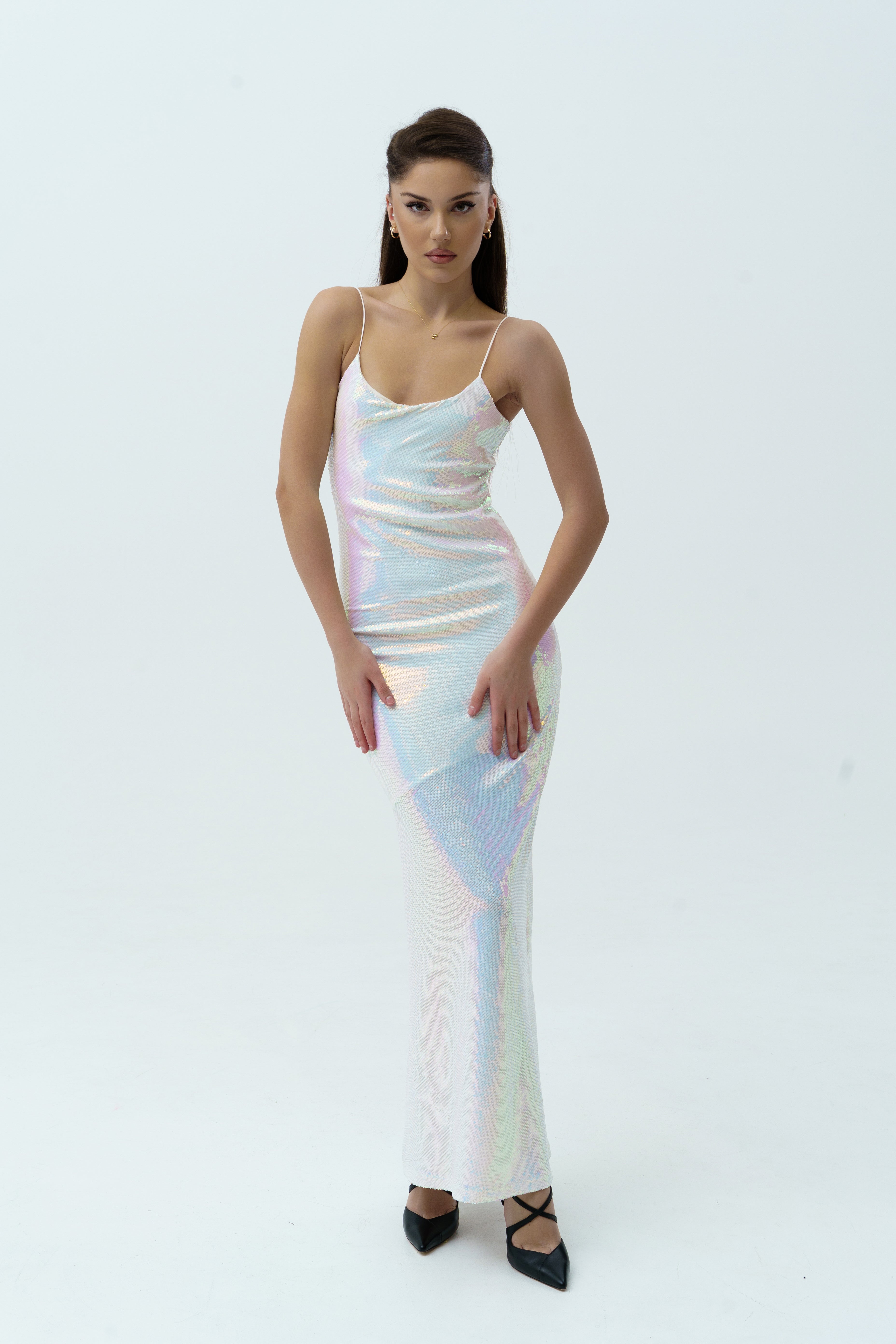 Pearl long dress with sequins