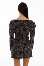 Dress with a sweetheart necklineDress